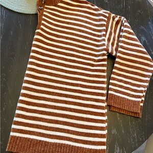 Gorgeous Striped Rust and White chenille Sweater